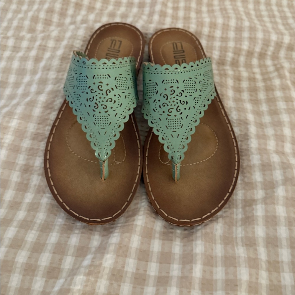 Elegant Mint and Brown Women's Sandals